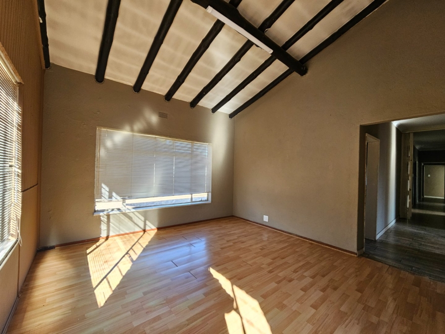 4 Bedroom Property for Sale in Vaalpark Free State